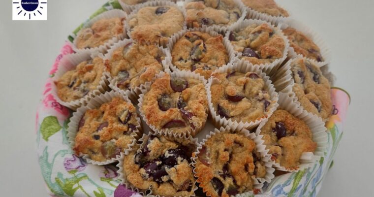 Gluten-Free Almond Grape Cupcakes Recipe